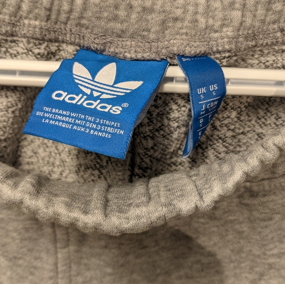 Adidas small tapered sweat pants - Picture 3 of 3